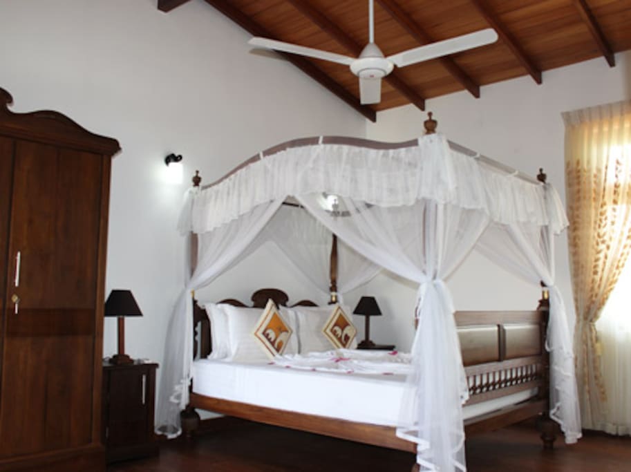 master bed room