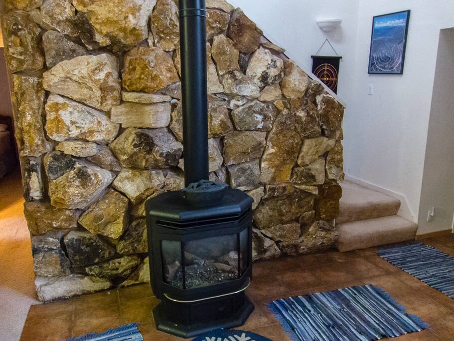 Easy to use gas fireplace for cozy evenings.