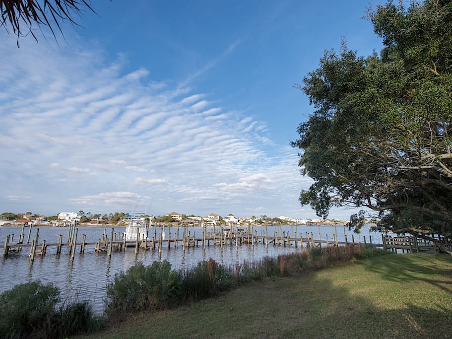 Boaters will enjoy complimentary boat slips available on a first-come, first-served basis.