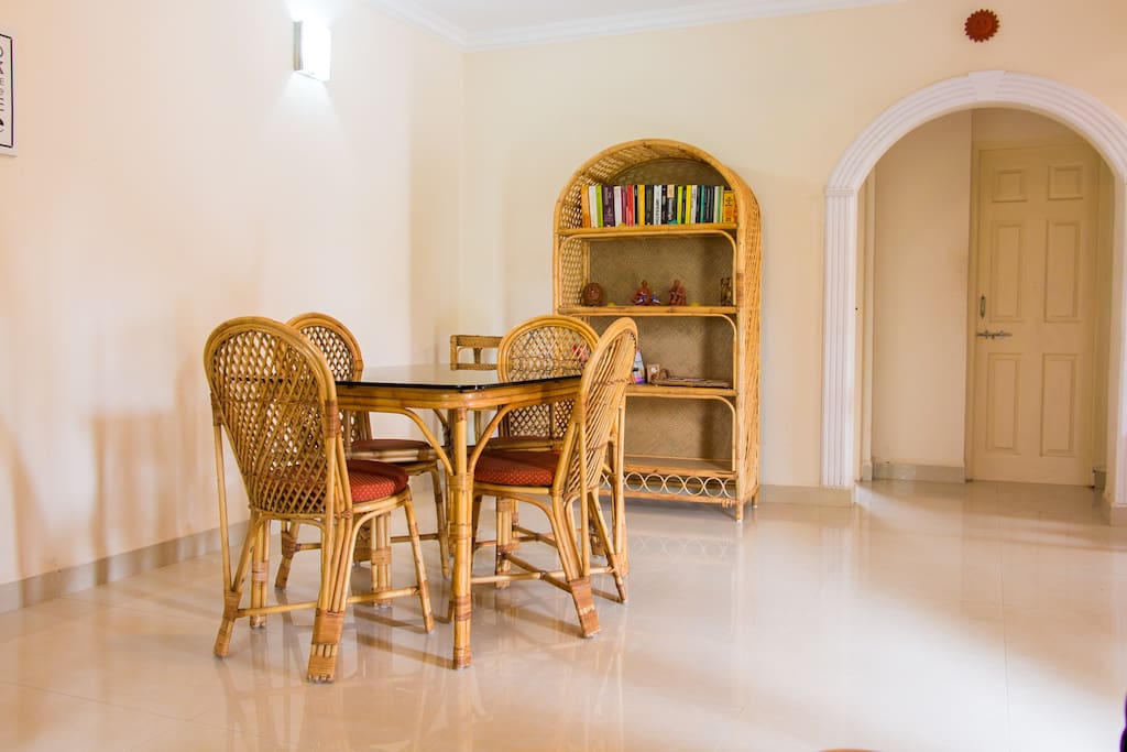 Drawing / dining room