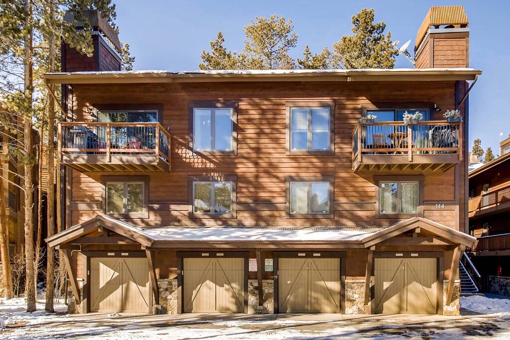 our unit is the one on the left side w/red chairs on balcony