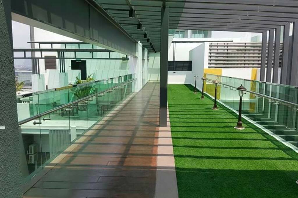 Sky garden pathway