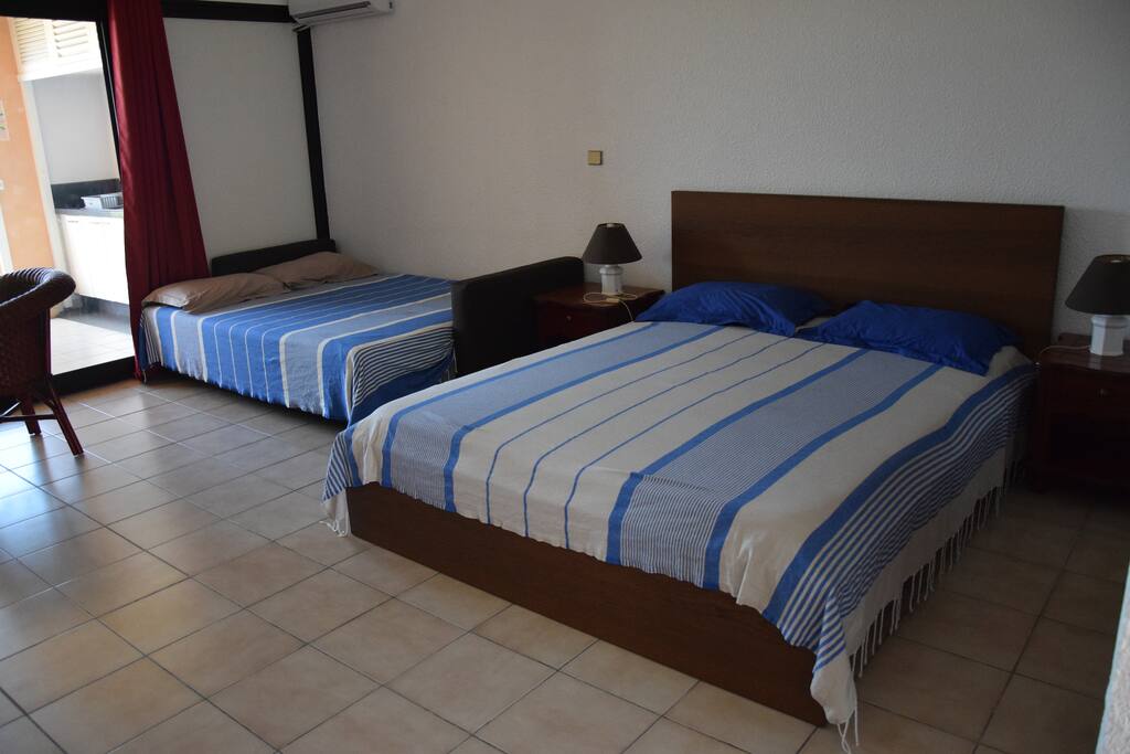 lit queen size et canapé lit queen size