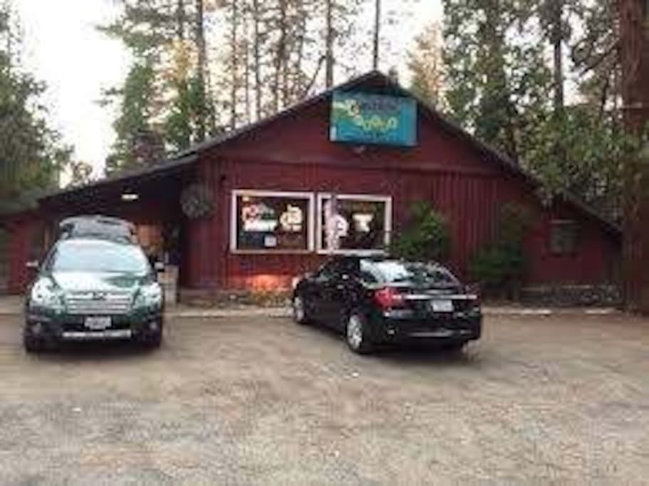Pinehurst Lodge.
