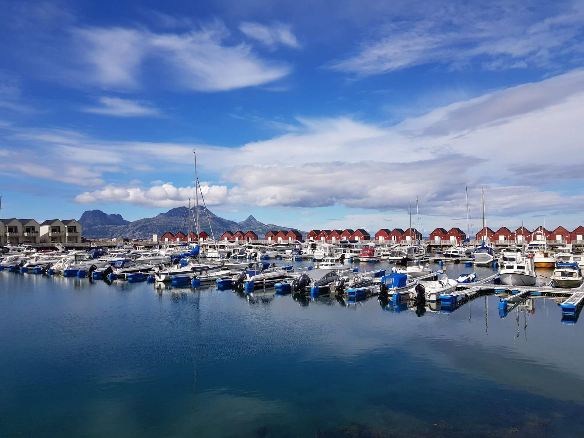 Waterfront house in a maritime environment