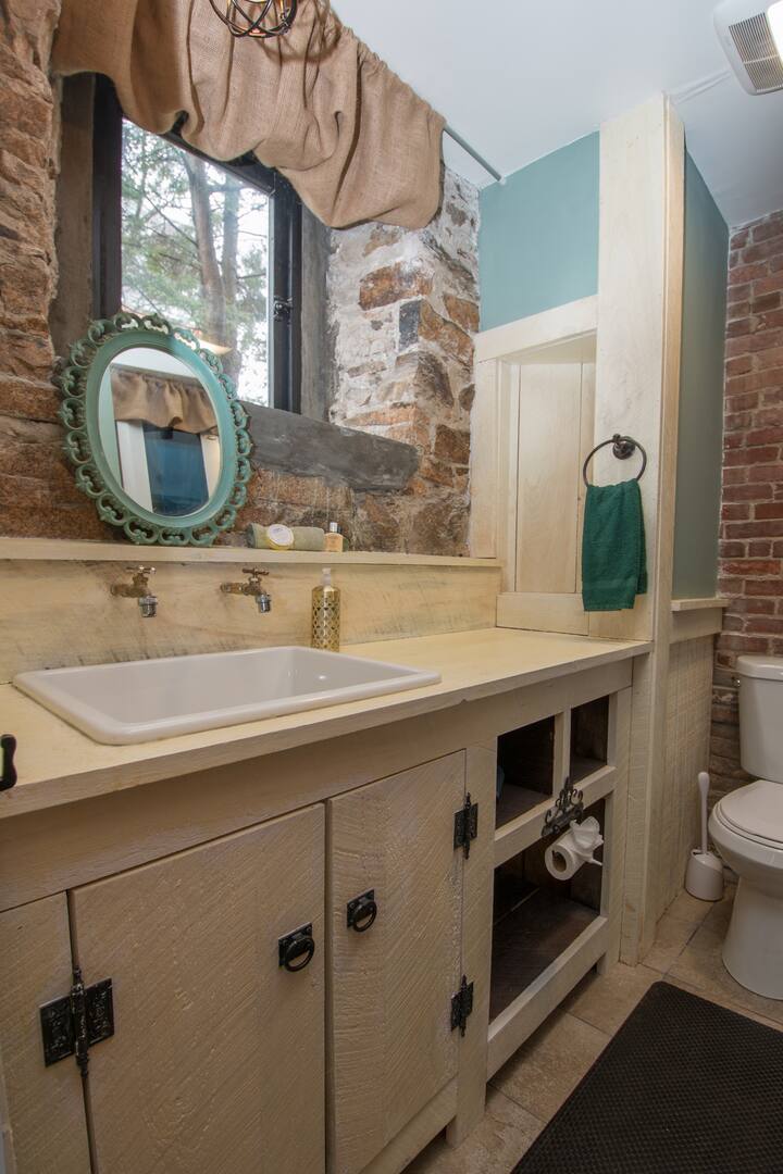 Downtown Center Newport Apartment Apartments for Rent in Newport, Rhode Island, United States