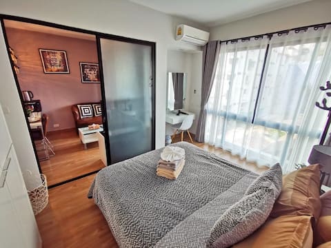 Cozy Modern Loft at ♥ Nimman /Rooftop Pool/Mt.View