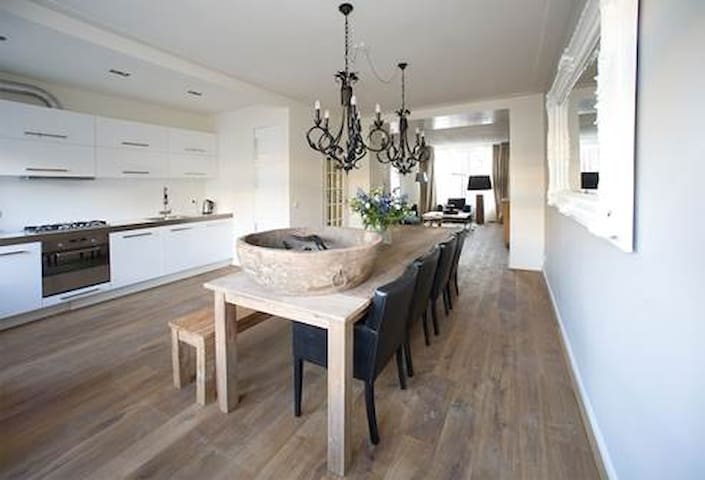 Large Luxury Apartment A’dam South