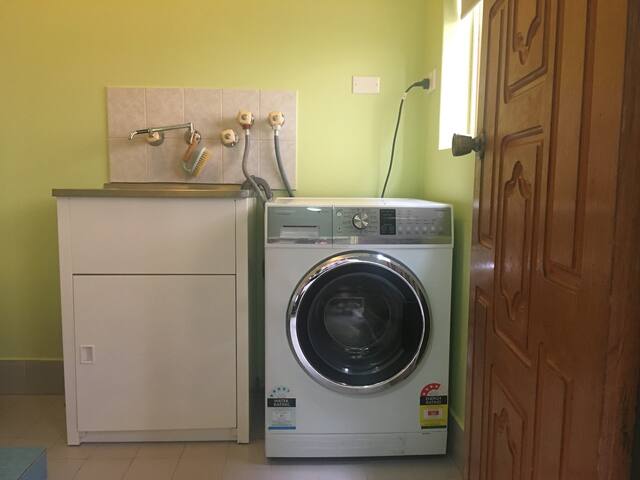Buy Bush Wmnbx914w 9kg 1400 Spin Washing Machine White Washing