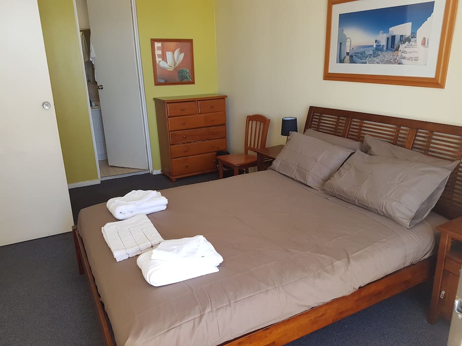 Queen size bed - big glass sliding door opens to balcony