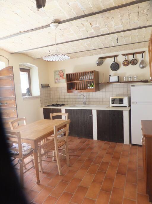 PT: cucina
Ground floor: Kitchen