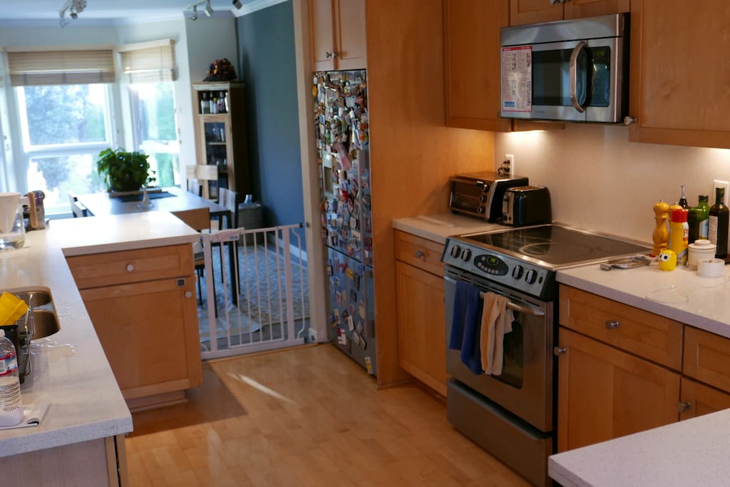 Large, well equipped kitchen