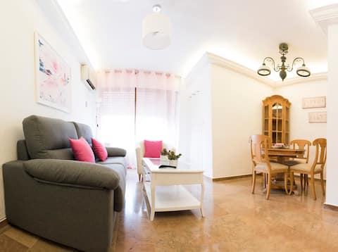 GRANADA ENAMORA III CENTRO PARKING PRIVADO 2 MIN