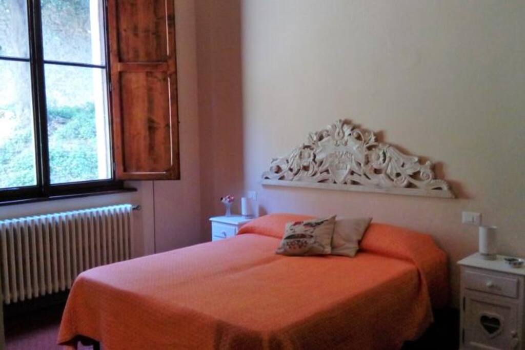 EN: We have 5 fully equiped appartments. They all count with the same elements and confort-quality. Your booking will be for one of the folloing appartments Alabastro, Agata, Terrazza, Rosso or Fortezza-
IT: Abbiamo 5 appartamento tutto con lo stesso confort e qualità. La tua prenotazione sarà fato in alcuno di nostro appartamenti Alabastro, Agata, Terrazza, Rosso or Fortezza
ES: Tenemos 5 apartamentos todos de la misma calidad y confort. Tu reserva será efectuada para alguno de nuestros apartamentos Alabastro, Agata, Terrazza, Rosso or Fortezza