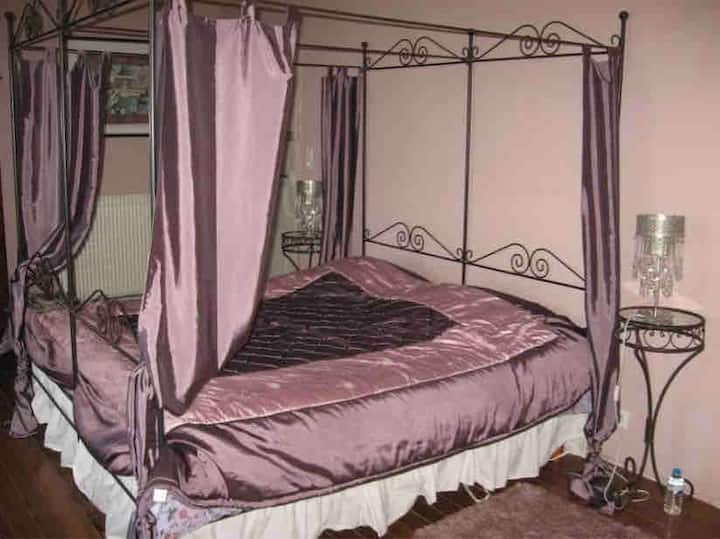 غرفة نوم "السحر الفوري" مع سرير 180 و 90 أخرى. سافر إلى المغرب! 