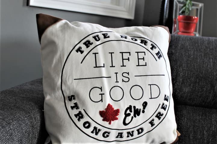 Comfy Like Home At The Falls In Canada Eh! - Niagara Falls