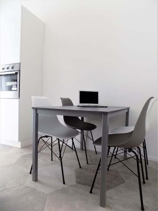 Kitchen table