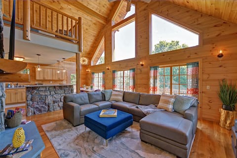 Great Barrington, Cabin Sleeps 14, Walk To Town