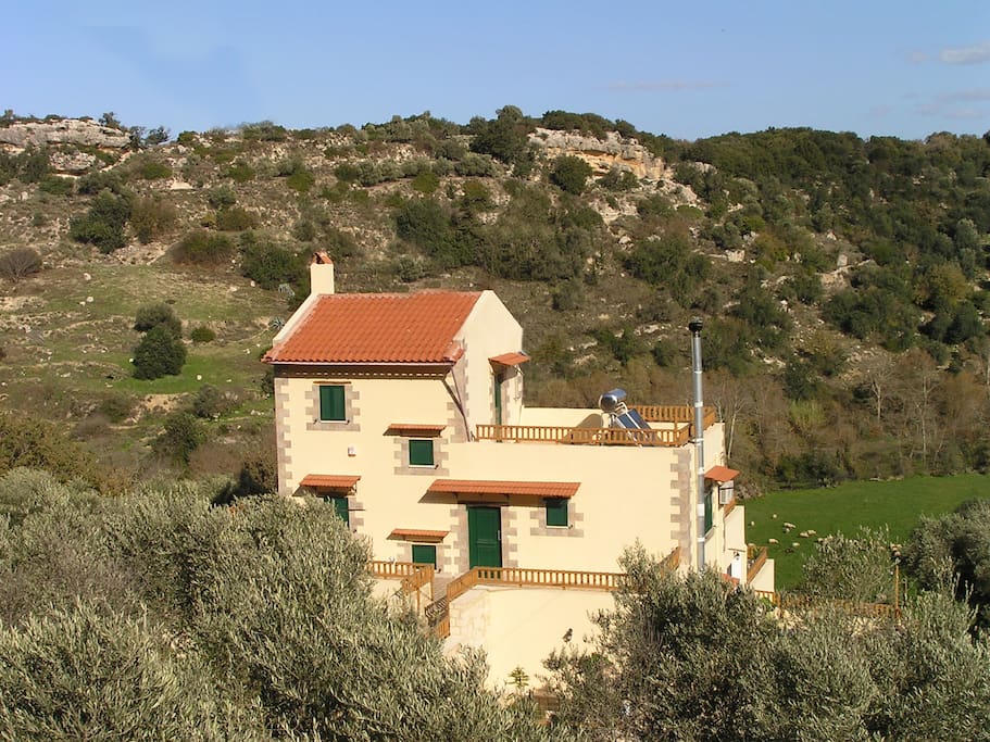 Villa Maria - private villa ( fully equipped house ) with 2 bedrooms suitable for couples! Each level with its own bedroom and bathroom!