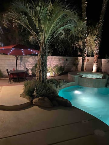 Private home /Pool & Heated Spa, CDC rec cleaning