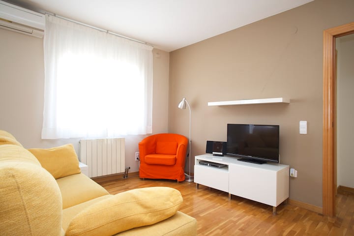 LetsGoBarcelona Sagrada Famila Penthouse + Terrace