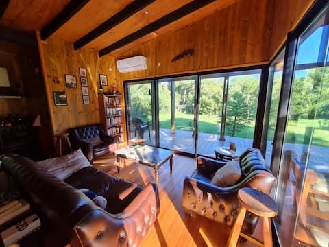 Top performing Airbnb: Warm and delicious house with an exclusive park in Ocean Park
