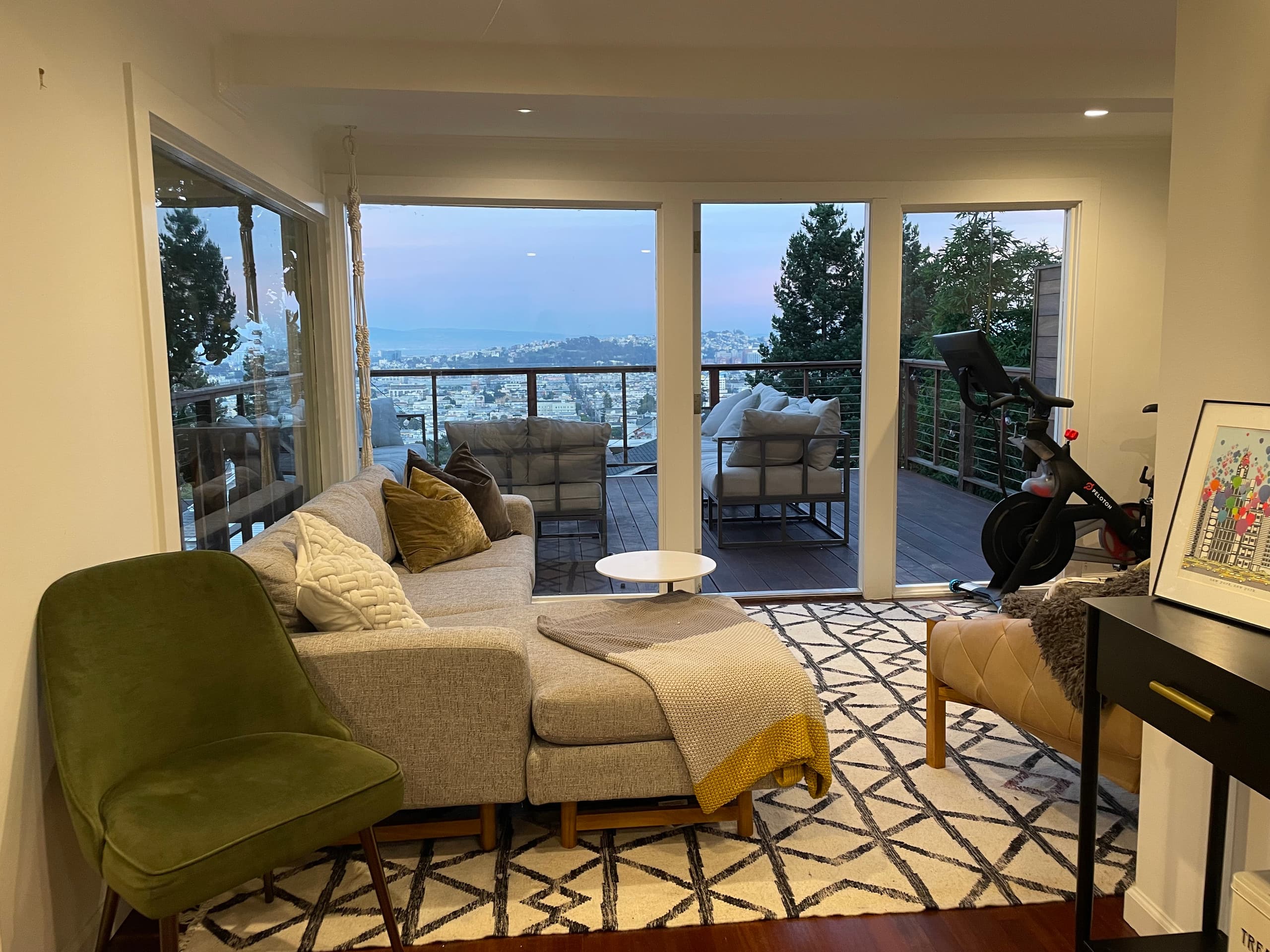 Home in San Francisco · ★4.87 · 1 bedroom · 1 bed · 1 bath - Image 2