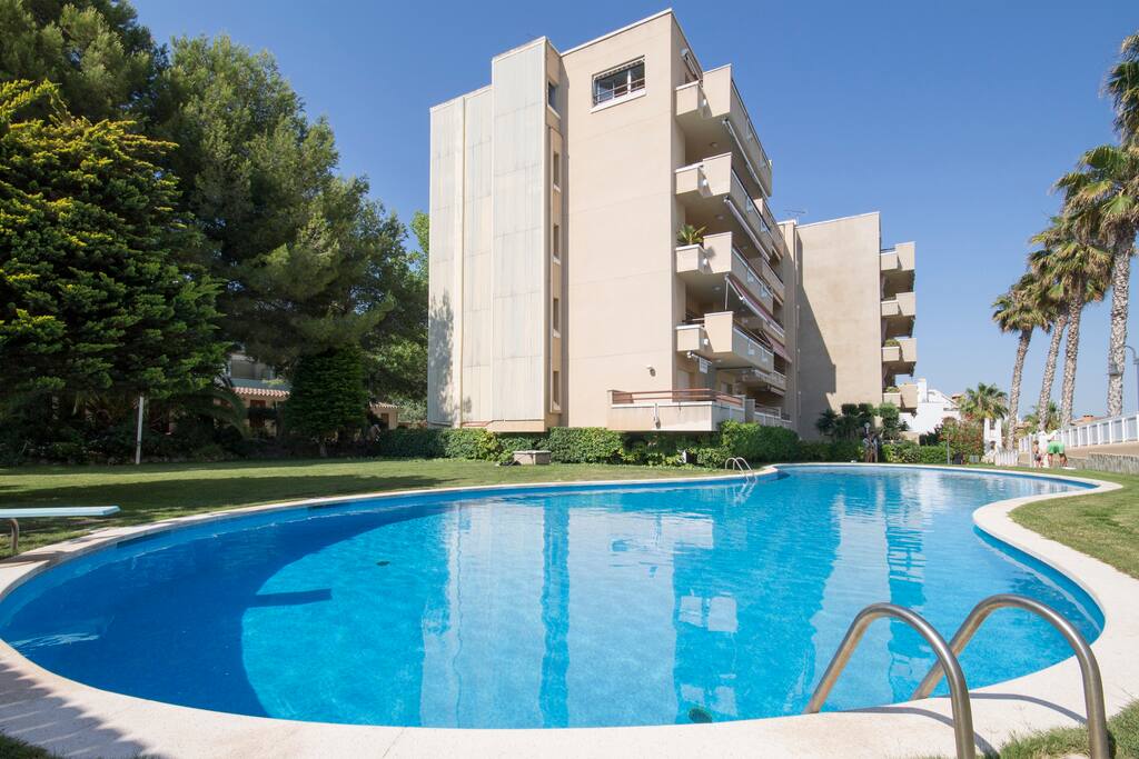 Piscina comunitaría
