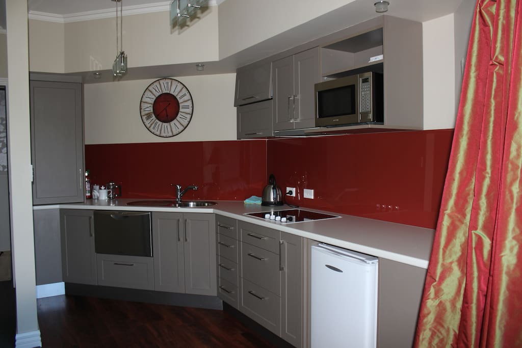 Fully equipped kitchen - Pukeko Apt