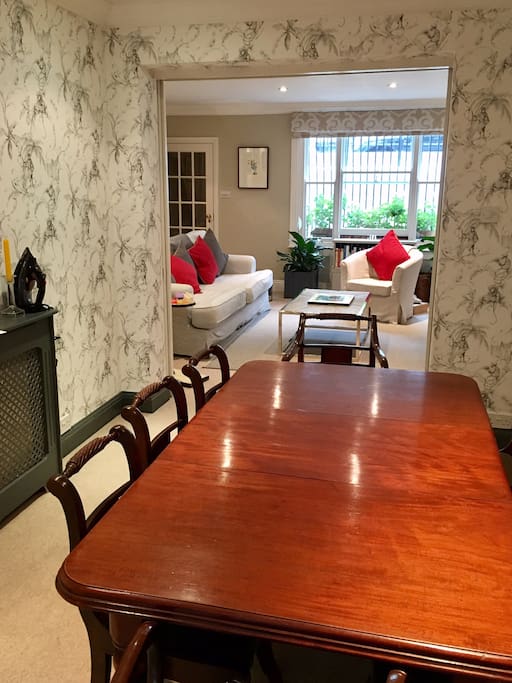 Dining room, seats 8