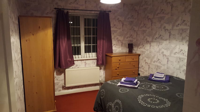 Cosy double room newly decorated