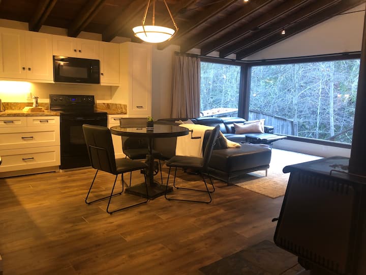 Carmel Valley Modern Escape w/ Private River Beach Houses for Rent in Carmel Valley