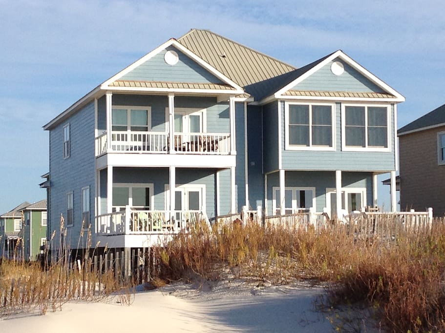 West side of the duplex. Sand Crab West is an end unit of the 4 beachfront duplex homes