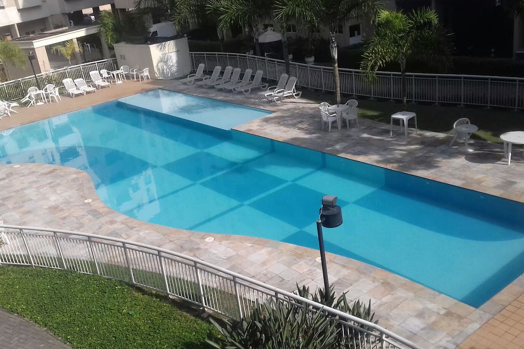 Piscina somente com atestado médico pra usufruir