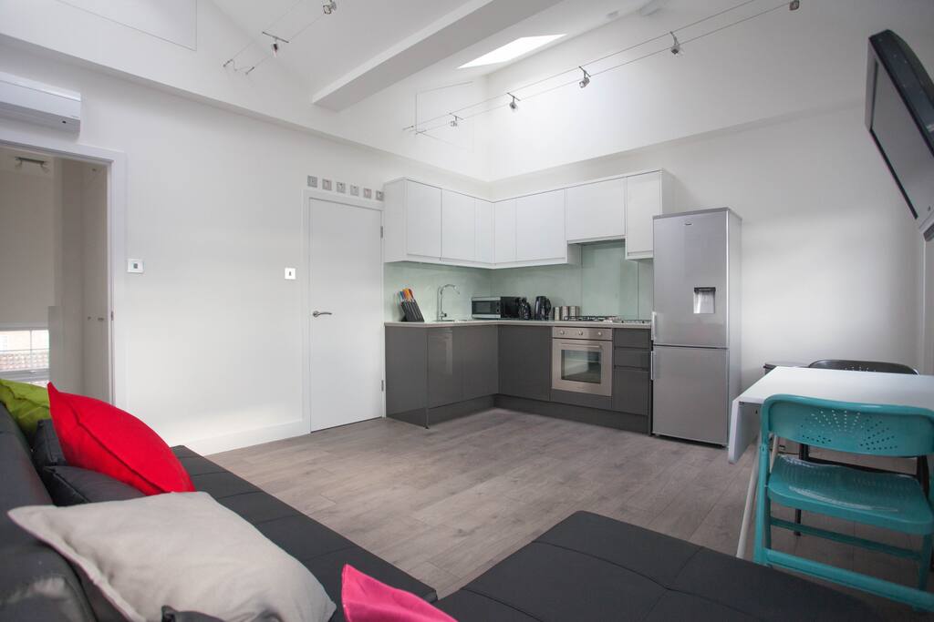 Fantastic open plan living area with fully equipped kitchen