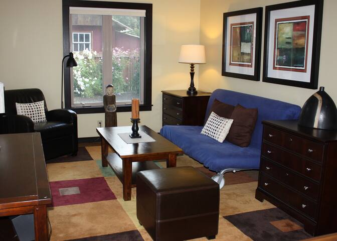 Red Barn Retreat A Peaceful Cottage Cottages For Rent In Little