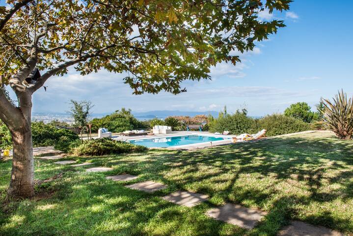 Villa Mariposa – Panoramic view – Near Chania city gallery image 3