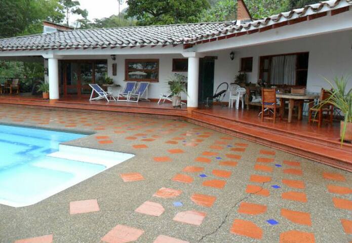 Hermosa finca San Martín en Venecia-Antioquia