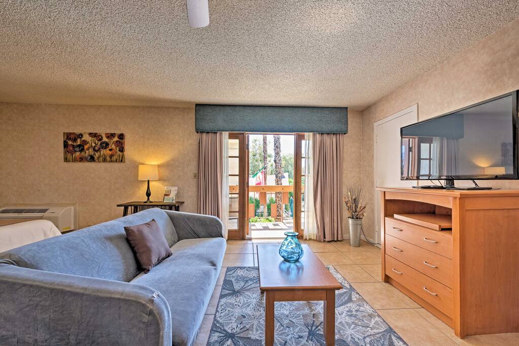 Relax in this quiet haven and plan your next hike.