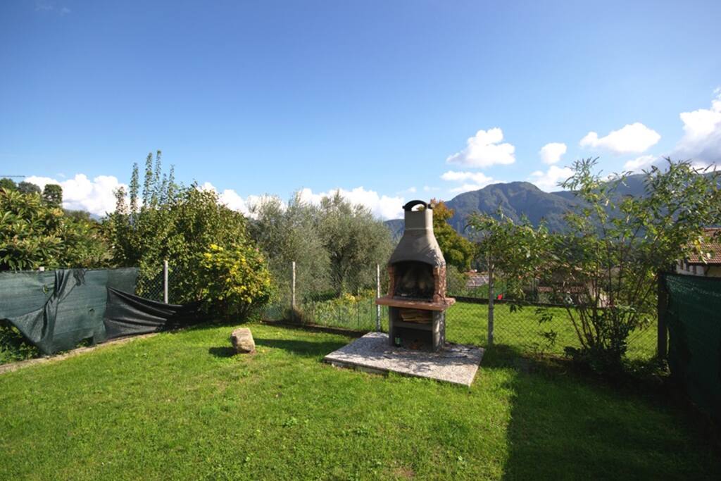 Garden with BBQ