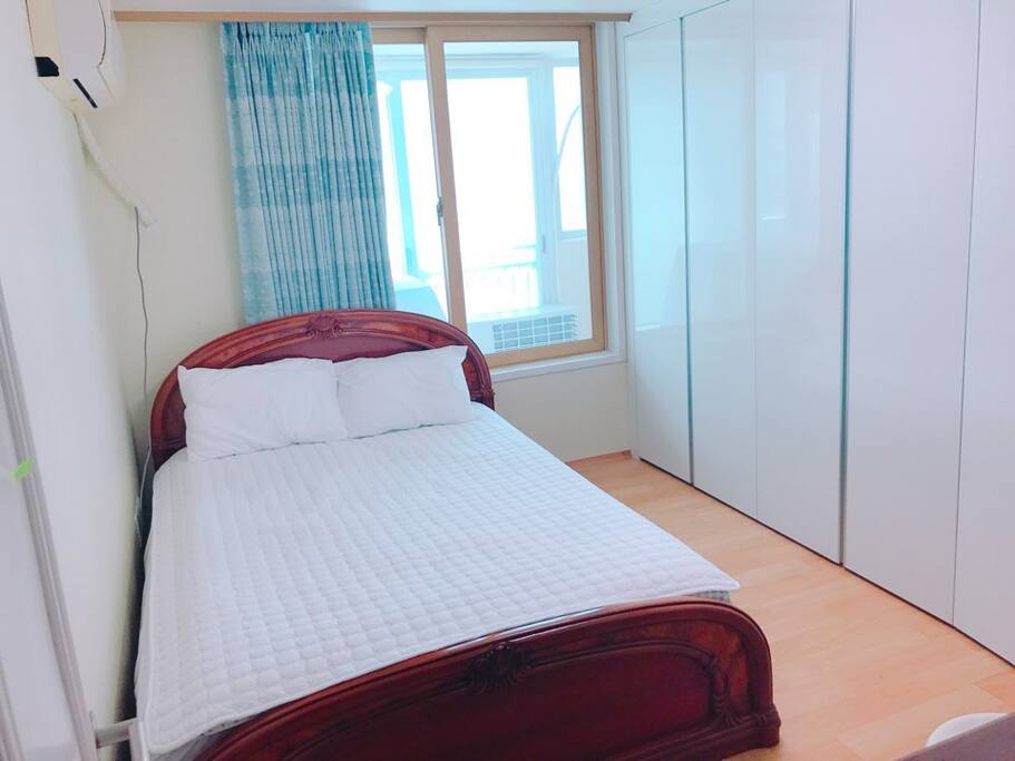 숙소사진입니다. Photos of our guest house.