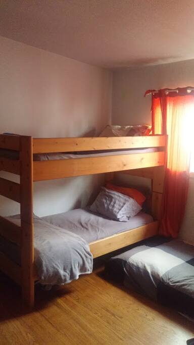 3 Twin Mattresses. Sleeps 3