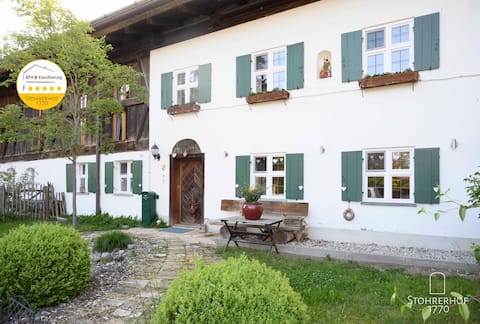 5 Sterne-Gut Stohrerhof up to 11 people on Lake Ammersee