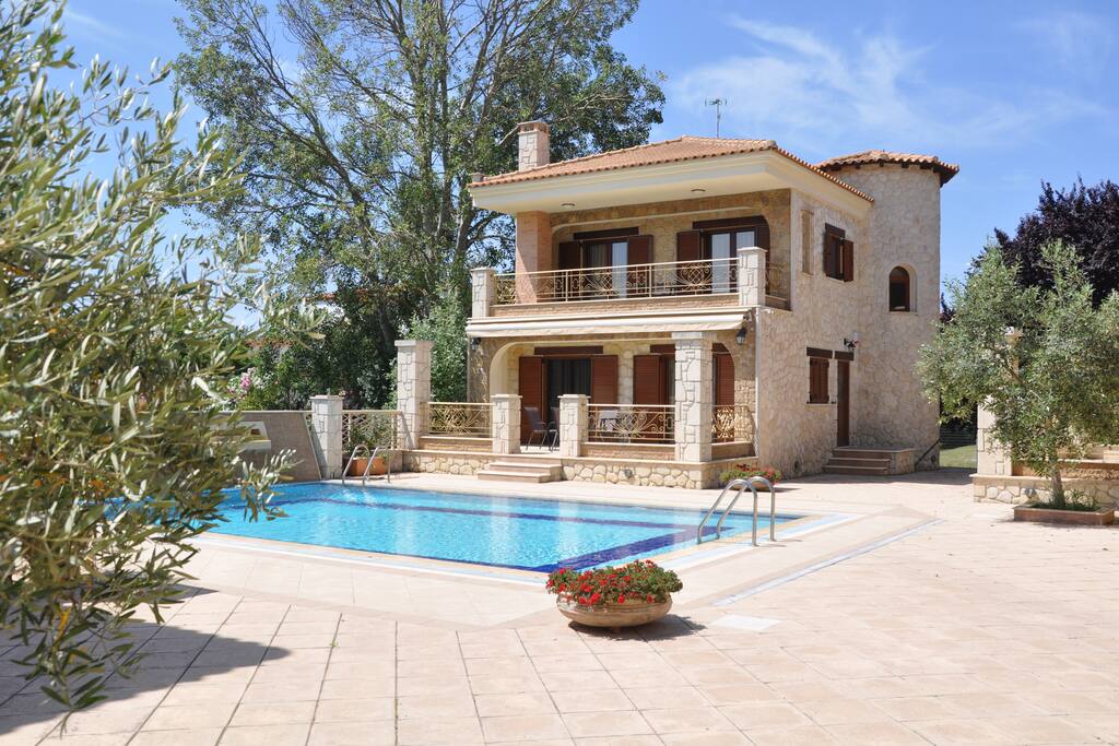 Swimming Pool/Facade