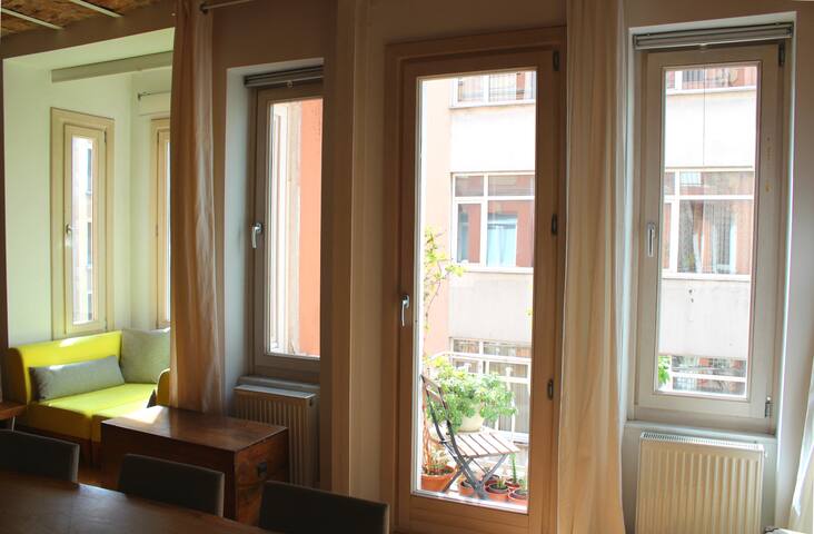 Calm Apartment – near BOSPHORUS & TAKSIM SQUARE gallery image 5