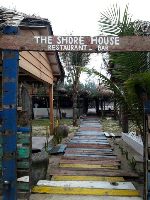 beach restaurant