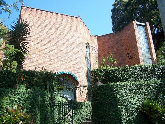 A Castle in Rio! Um Castelo no Rio! NEAR GOLF CLUB gallery image 2