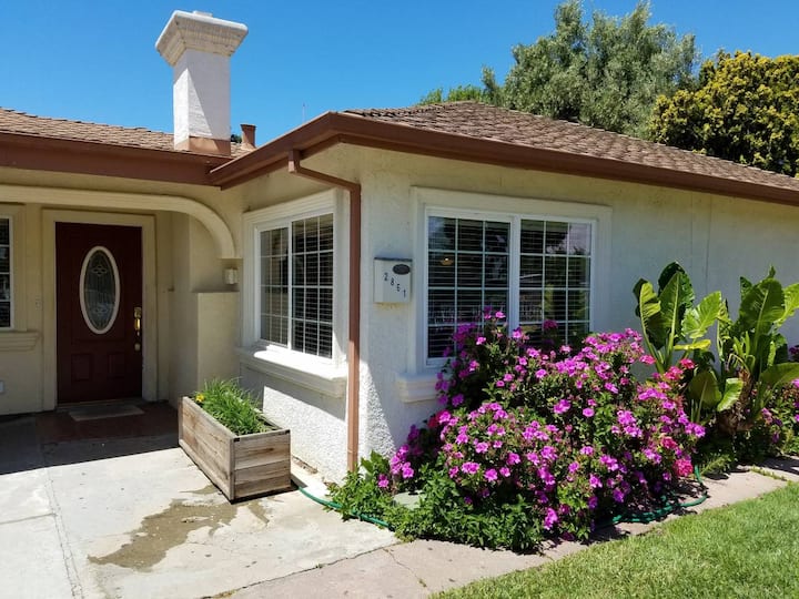 Entire Home On The Bay - Mountain View, CA
