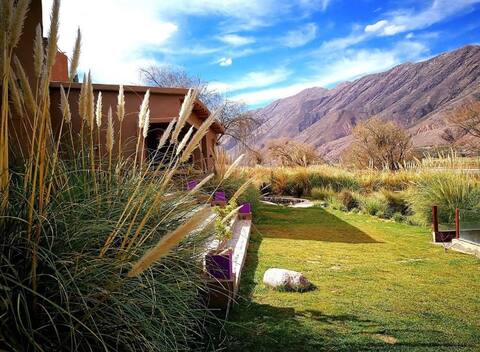 THE THREE MARIAS  "BOUTIQUE HOUSE"