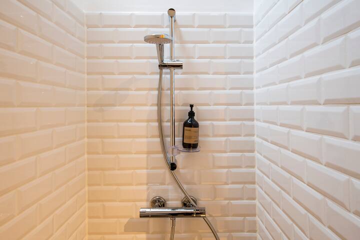 Town Hall penthouse by Daniel&Jacob’s gallery image 5